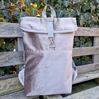 RE'A dizájn Champagne rolltop hátizsák – M méret