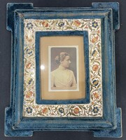 Zsolnay antik képkeret Zsolnay Teréz hagyatékából historizmus porcelán virágmintás