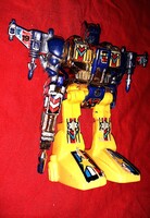 Retro trafikáru nagyméretű ROBOT MAGYAR GYÁRTMÁNYÚ TRANSFORMERS figura 15 cm a képek szerint