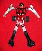 Retro trafikáru bazáráru MAGYAR METALCAR TRANSFORMERS robot sci-fi figura 13 cm a képek szerint