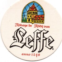 Söralátét: Leffe sör.