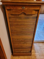 Rolós irattartó (kottatartó) szekrény