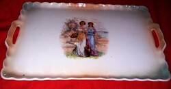 Gyönyörű IRIZÁLT cseh VICTORIA  ALTWIEN  jelenetes füles porcelán tál tálca 30x20 cm a képek szerint
