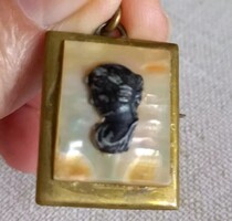 Vintage Szecesszios Faragott Jet Fekete Cameo gyöngyház medál Kitűző Bross