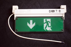 Vészkijárat , vészvilágítás lámpa , állandó üzemű , led lámpa , élvilágítás , kétoldalas