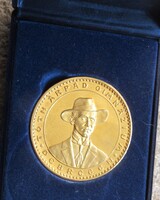 Emlék érem Debrecen Tóth Árpád gimnázium 50 éves  dobozában 58 mm enyhén hibás