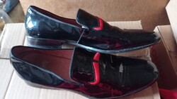 Christian Louboutin férfi lakk cipő 43, hibás