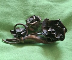 Antik régi rózsás bross kitűző. 63 mm hosszú