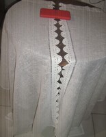 Gyönyörű vintage stílusú kézzel horgolt csipkés vitrázs függöny pár