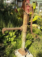 Norton well, 122 cm high cast iron, 1910-20 years