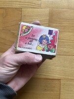 Itt a farsang áll a bál táltos kiadó gyerek kemény lapos mesekönyv