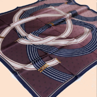 VINTAGE 100 % valódi   SILK SELYEM  KENDŐ  NAGYMÉRETŰ,  új állapotú