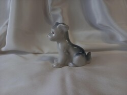 Polonne orosz/ukrán porcelán kutya figurális szobor