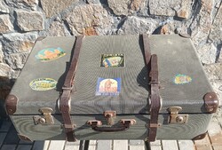 Régi utazó bőrönd, koffer