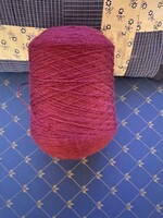 Nagyon szép lila színű maradék fonal/ pamut,jó minőségben. 310 gr