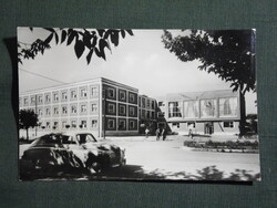 Képeslap,Orosháza tanácsháza,GAZ M20 Pobeda autó látkép,részlet, 1963-