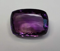 Óriás Ametiszt, 263 ct , 47x34x21 mm (4136)