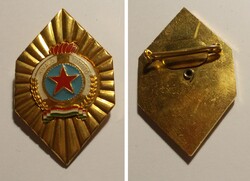 KIVÁLÓ TŰZOLTÓ kitüntetés