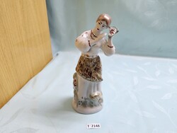 T2148 Ukrán népviseletes lány