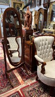 Antique style tilting tailor or standing mirror