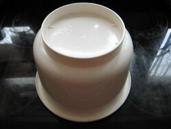 Fehér műanyag keverőtál mixerhez is