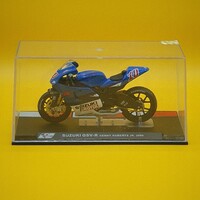 Kenny Roberts Jr. 2004 Suzuki GSV-R 1:24 méretarányú model motor