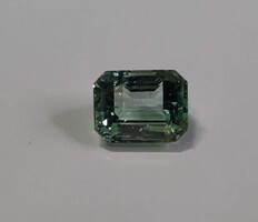 Smaragd - 1,95 ct, 8,2x6,4x5 mm (4256)