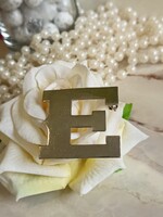 "E"-monogram nagyobb fém bross!