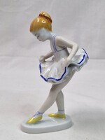 Hollóházi porcelán Balerina kislány figura szép állapotban 14 cm. magas