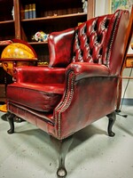 Eredeti Angol bőr Chesterfield fotel szett , gyönyörű , patinás bordó fülesfotel , bőrfotel pár