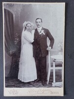 Antik kemény táblás kabinetfotó Esküvői pár - Albrecht Ferenc fényképészeti műterme Esztergom  1913
