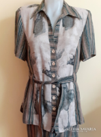 Nyári nadrágkosztüm. 40-es.