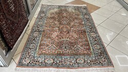 3872 Kasmíri hernyóselyem Isfahan kézi perzsa szőnyeg 123X190CM INGYEN FUTÁR