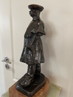 Beszédes János Csikós bronzszobor