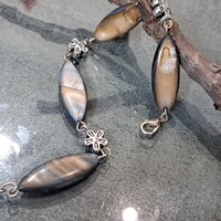 Ezüstözött gyöngyház  karkötő extra elegáns