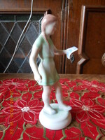 Drasche kottából éneklő lány