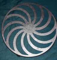 Mára már antik lábas fazék ,edényalátét alumínium 20 cm szép állapot a képek szerint