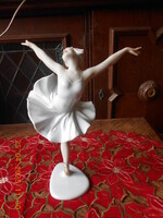 Wallendorf nagyméretű balerina, 27 cm (a jobb kezén ujjhibás)