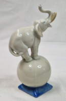Ritka német porcelán elefánt figura hibátlan állapotban 12,5 cm. magas