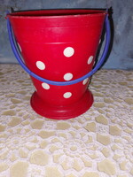 Homokózó műanyag vödör, piros-fehér pöttyös