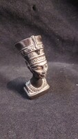 Nefertiti egyiptomi szobor