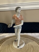 HOLLÓHÁZA PORCELÁN SZOBOR - ASZTALITENISZEZŐ LÁNY