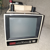 Goko minivision filmszerkesztő . Japán gyártmány szuper 8 mm-es televizió tipusú projektor