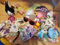 Kislányos játékcsomag. - Multi-piece toy set for girls