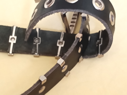 Nadrágszíj férfi bőr öv szegecselt 92-108cm 35mm széles