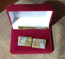 Cufflinks and tie pins set
