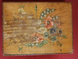 Régi kopott fa festett tolltartó. Mérete: 17x23 cm.6 cm magas
