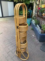 Rattan viragallvany