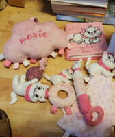 Szundikendő játékokkal 336. (Marie cica)  - Nappy with toys. 336. (Aristocats)