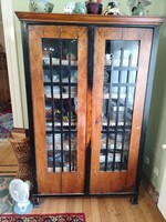 Biedermeier különleges vitrines szekrény
